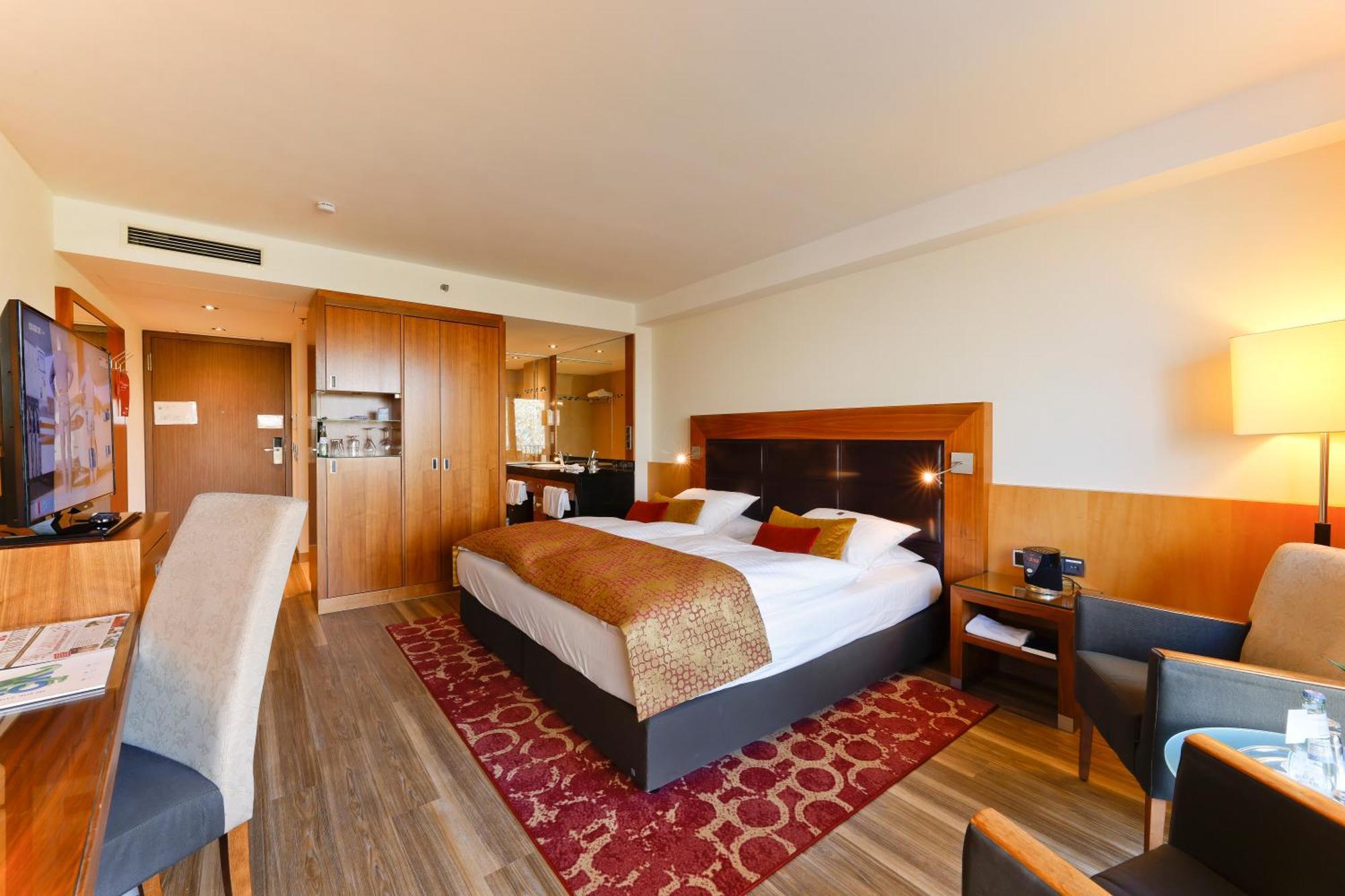 Favorite Parkhotel Mainz Exterior photo